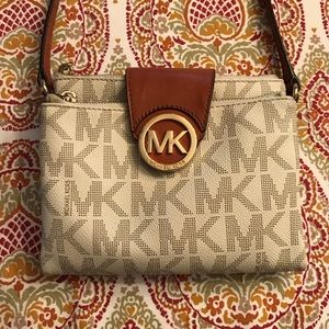 Michael Kors Crossbody Bag